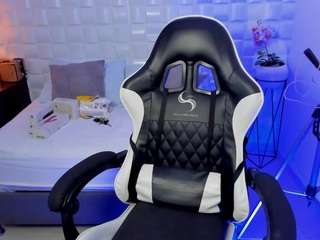 antonella-lovee webcam model stream image