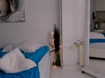 only_lili webcam chaturbate model stream image