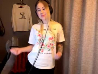 yolondaillovsky webcam model stream image