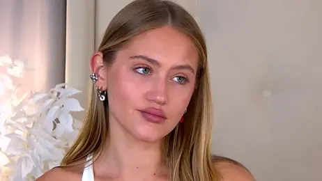 ur_wet_dreams webcam model stream image