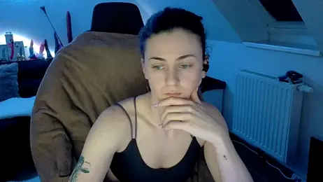 Melly4You webcam model stream image