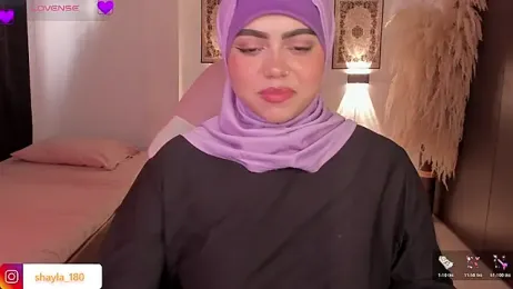 shayla_18 webcam stripchat model stream image