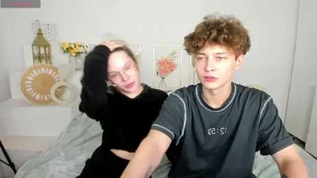 LisaRiza webcam model stream image