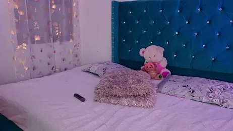 Lilly_Peach22 webcam model stream image