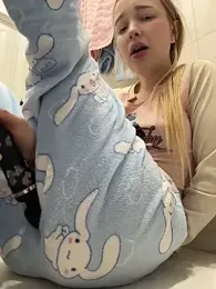 -teenytiny- webcam model stream image