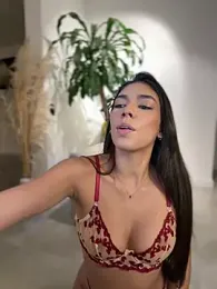 EllaSanz_ webcam model stream image