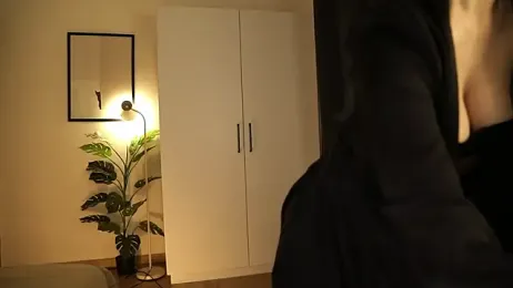 LadyInBad webcam model stream image