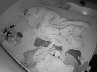 voyeurcam-julmodels-greybed-1 webcam model stream image