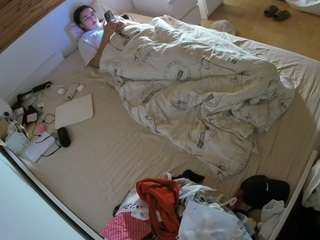 voyeurcam-julmodels-greybed-1 webcam model stream image