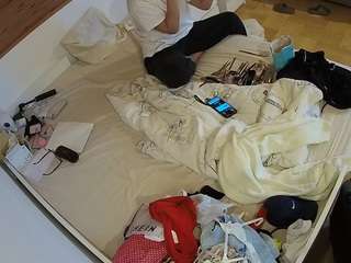 voyeurcam-julmodels-greybed-1 webcam model stream image