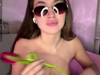 carrybodrick webcam model stream image