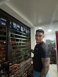 OliverWest04 webcam model stream image