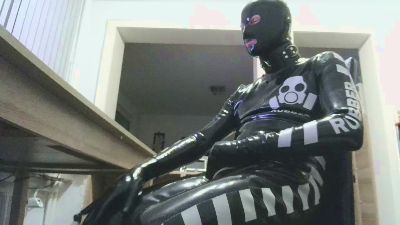 Gay_Rubber webcam model stream image