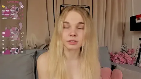 OdetteHarwick webcam model stream image