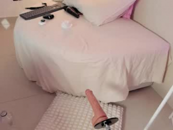 roxannegomez_ webcam model stream image