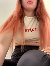 Holly-Glamour webcam model stream image