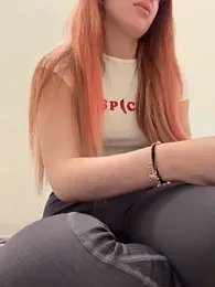 Holly-Glamour webcam model stream image