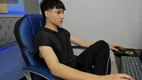 SamBlack_ webcam model stream image