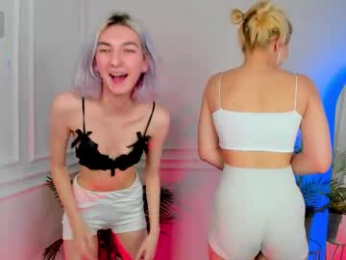 crystalluna__ webcam model stream image