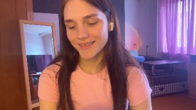 EllyThro webcam model stream image