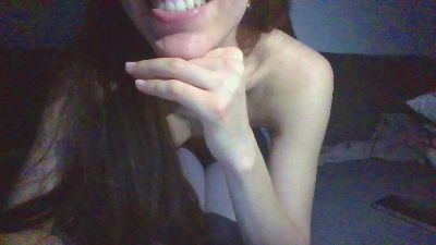 Nanahings webcam model stream image