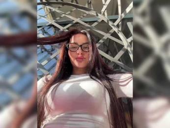 grkvs webcam bongacams model stream image