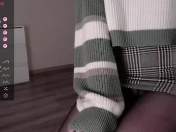 noelleneptune webcam model stream image