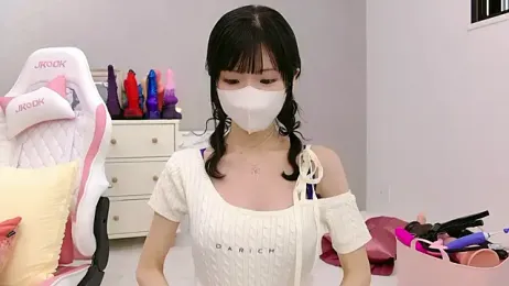 -minami- webcam model stream image