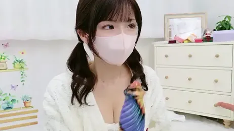 -minami- webcam model stream image