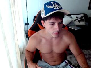 Master Zeth webcam model stream image