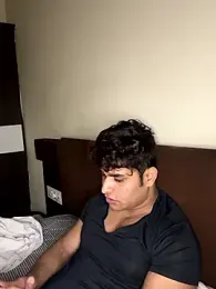 Vihaaanfucks webcam model stream image