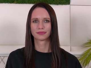 taraharris webcam model stream image
