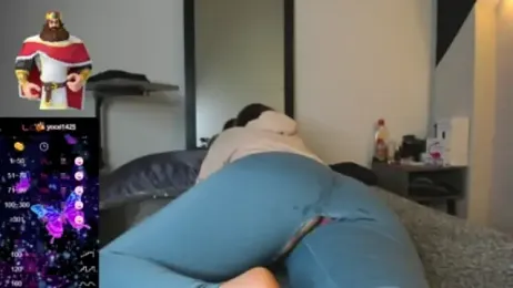 almma_shy webcam model stream image