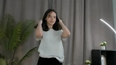 TarahCayne webcam model stream image