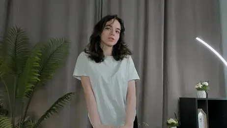 TarahCayne webcam model stream image