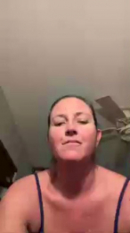 Surferchick222 webcam model stream image