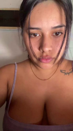 Queen1992 webcam model stream image