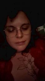 CheshieVibes webcam model stream image