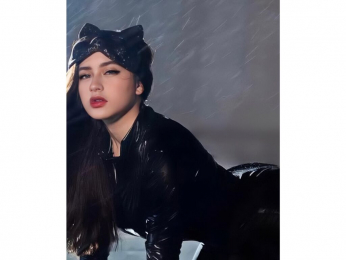 SaraDevough webcam model stream image