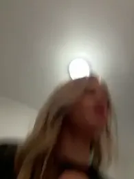 LoveShae_ webcam model stream image