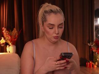 Crystal Chanel webcam model stream image