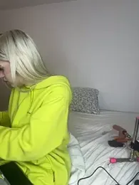 Steffi_Snowbunny webcam model stream image