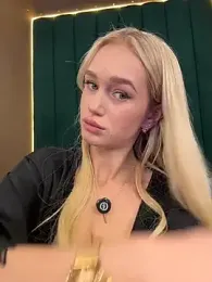 KristinaDane webcam model stream image