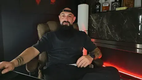 axxelrich_ webcam model stream image