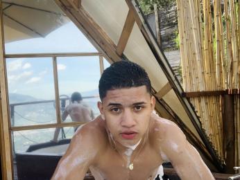 AlanSanthos webcam model stream image