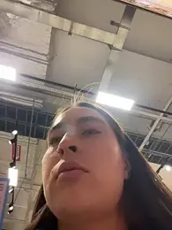 Holly_Play webcam model stream image