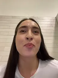 Holly_Play webcam model stream image