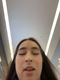 Holly_Play webcam model stream image