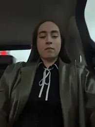 Holly_Play webcam model stream image