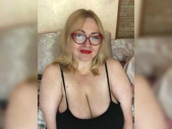 SvetlanaMinetovna webcam bongacams model stream image